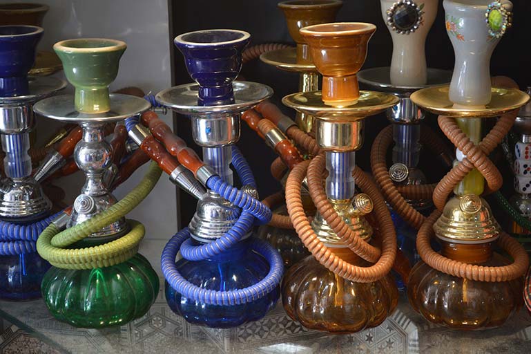 The benefits of buying wholesale hookah products for your business