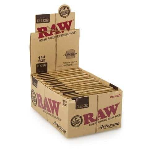 RAW CLASSIC ARTESANO ROLLING PAPERS 1 ¼ x 15